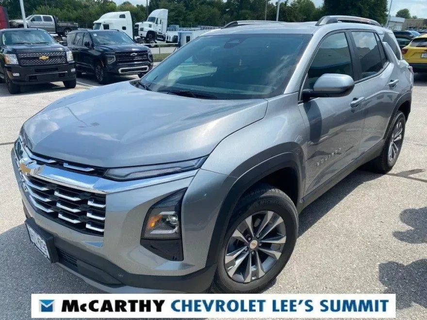 2025 Chevrolet Equinox LT photo 1