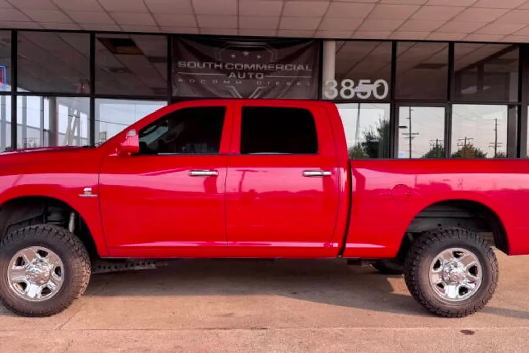 2017 Ram 2500 Tradesman photo 1