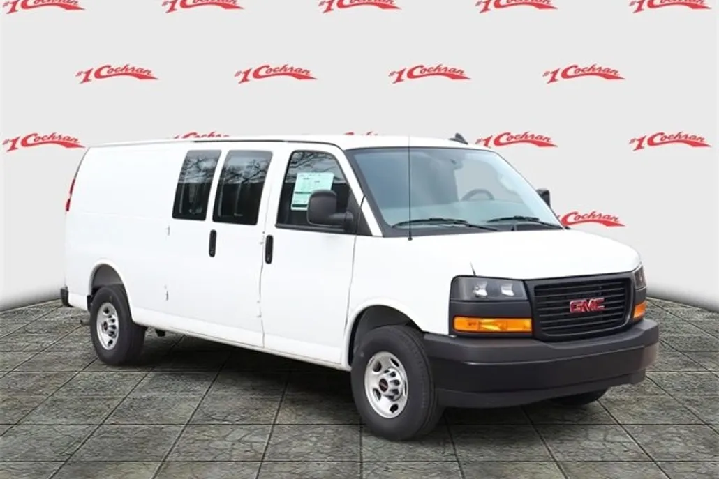 2025 Gmc Savana Cargo 3500 photo 1