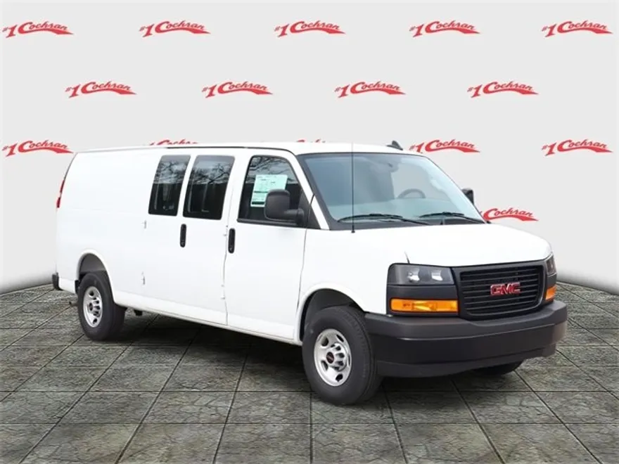 2025 Gmc Savana Cargo 3500 photo 1