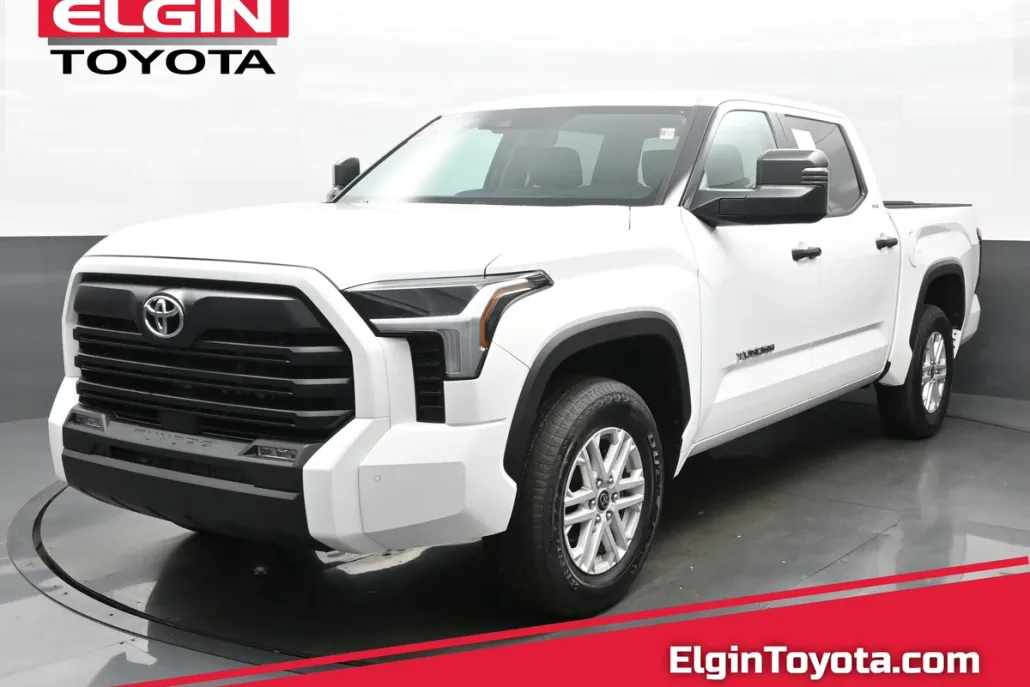 2022 Toyota Tundra SR5 CrewMax photo 1