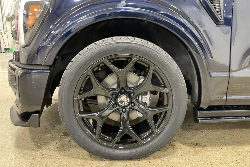 2025 Ford F-150 Lariat photo 1