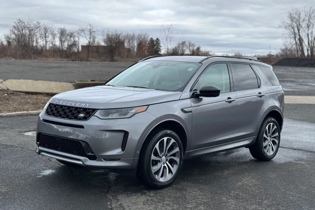 2025 Land Rover Discovery Sport S photo 1