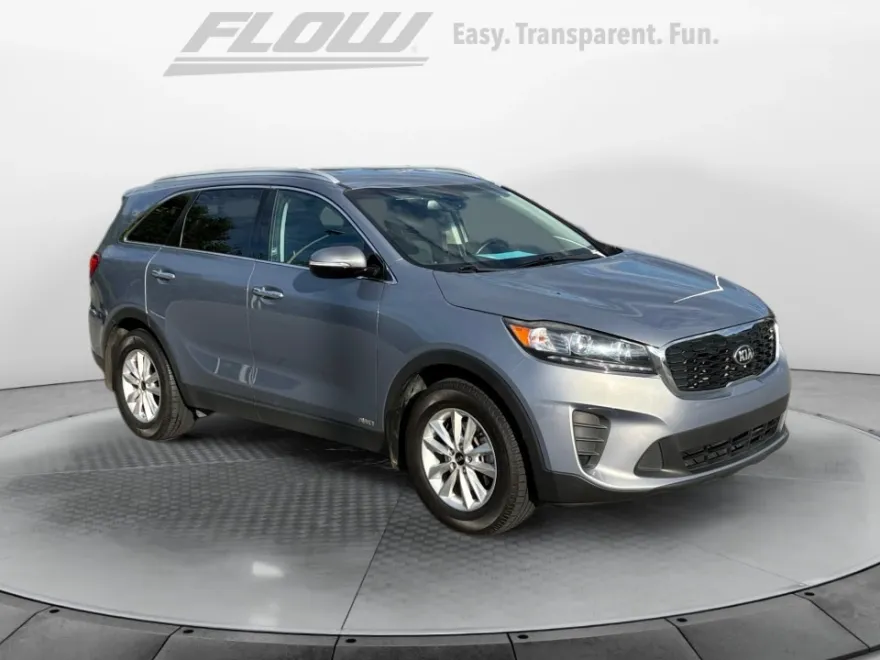 2019 Kia Sorento LX photo 1