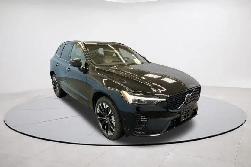 2026 Volvo XC60 B5 Plus photo 1