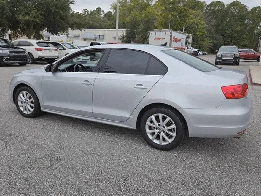 2014 Volkswagen Jetta 1.8T SE photo 1