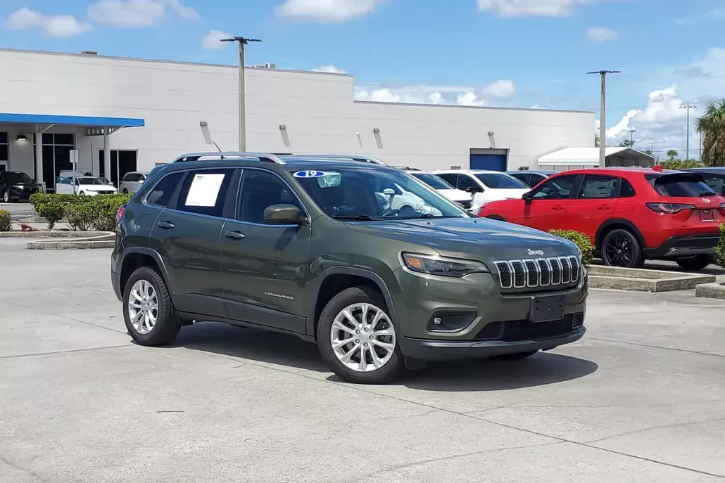 2019 Jeep Cherokee Latitude photo 1