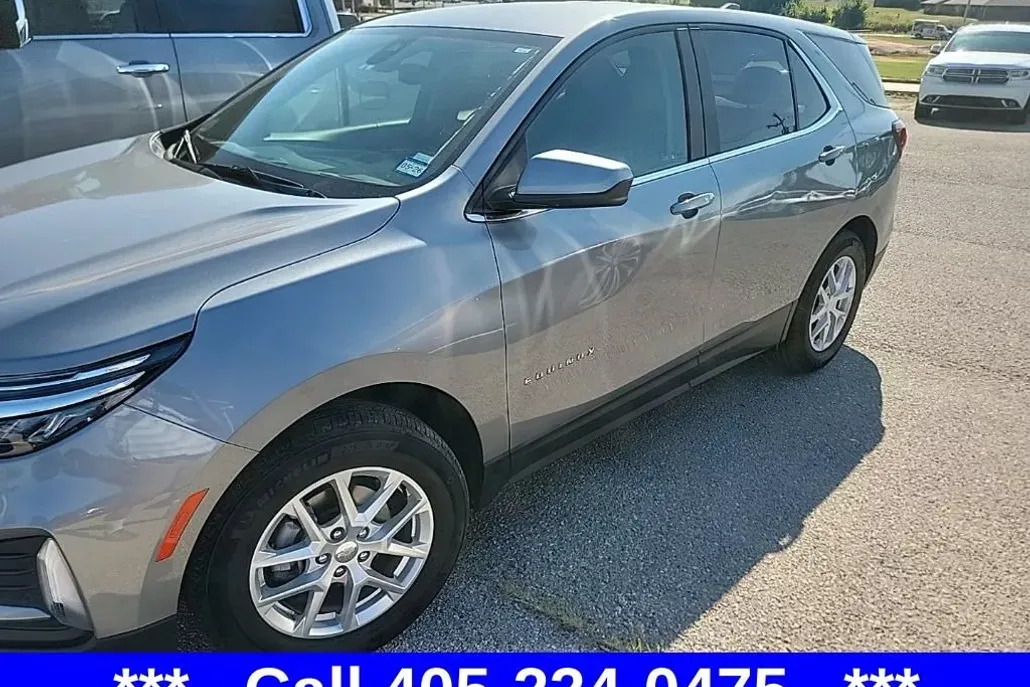 2024 Chevrolet Equinox LT photo 1