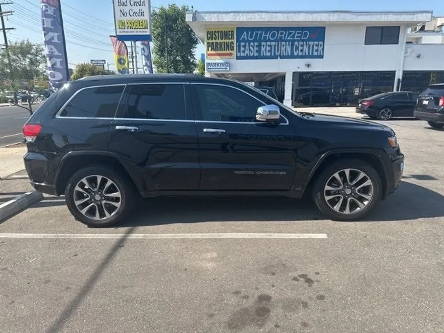 2018 Jeep Grand Cherokee Overland photo 1