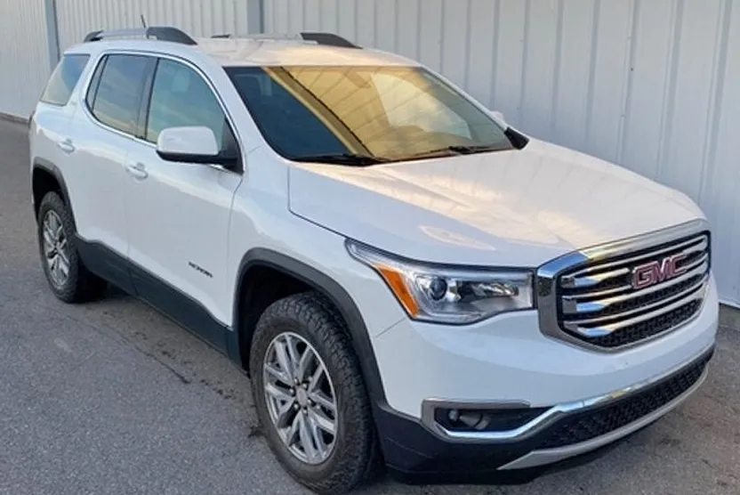 2017 Gmc Acadia SLE photo 1
