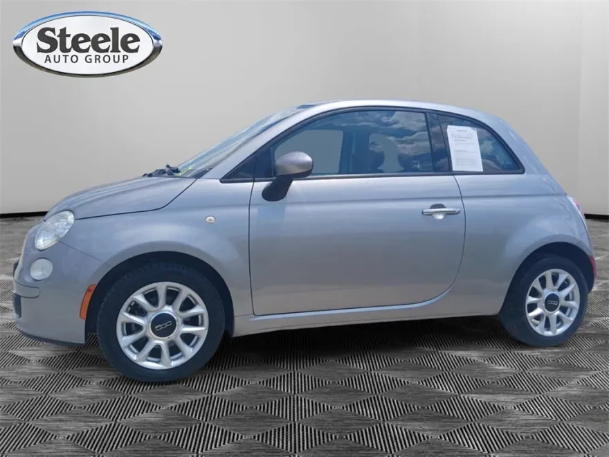 2017 Fiat 500 Pop photo 2