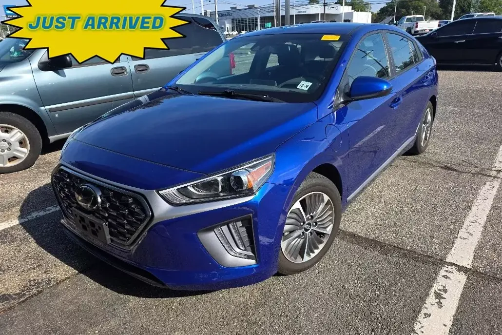 2021 Hyundai Ioniq Plug-In Hybrid SE photo 1