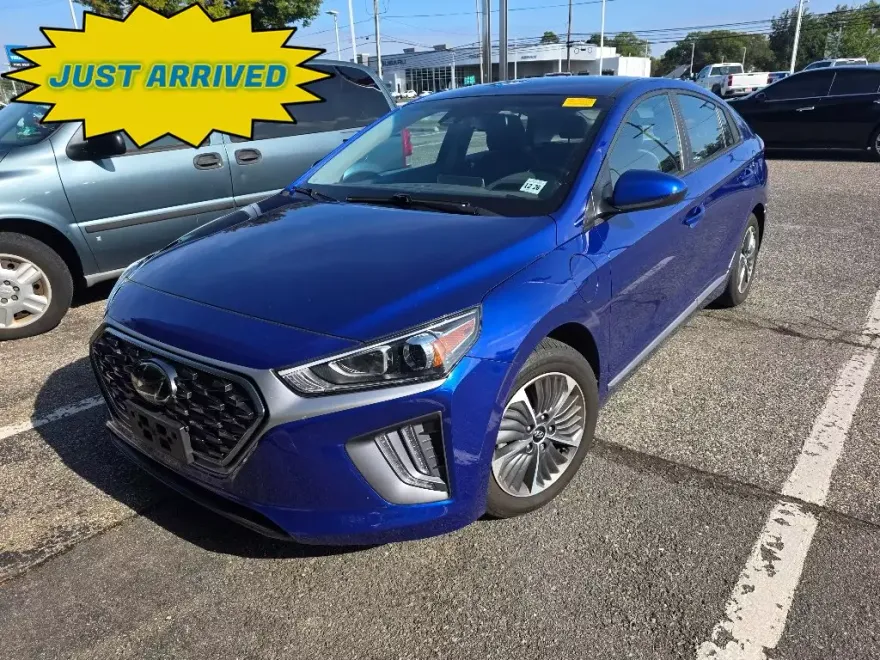 2021 Hyundai Ioniq Plug-In Hybrid SE photo 1