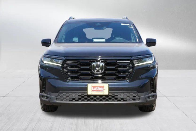 2025 Honda Pilot Black Edition photo 1