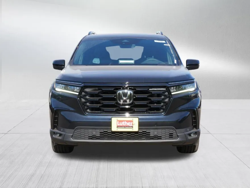 2025 Honda Pilot Black Edition photo 1