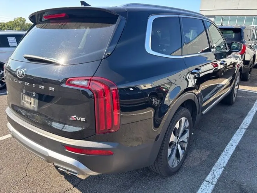 2021 Kia Telluride S photo 1