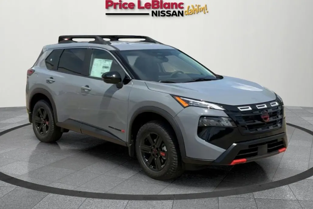 2026 Nissan Rogue SV photo 1