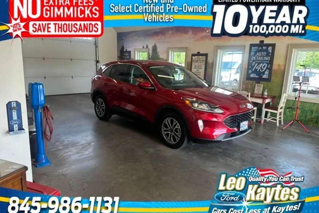 2022 Ford Escape SEL photo 1