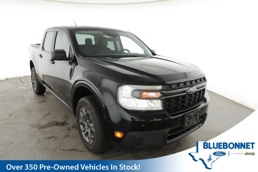 2022 Ford Maverick XLT photo 1