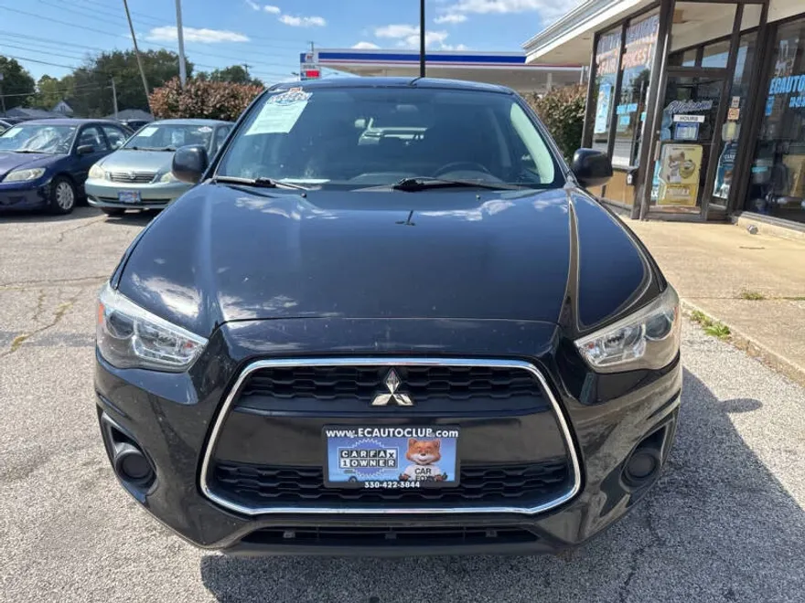 2015 Mitsubishi Outlander Sport ES photo 1