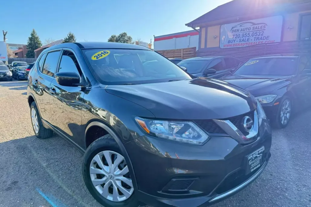 2016 Nissan Rogue photo 1