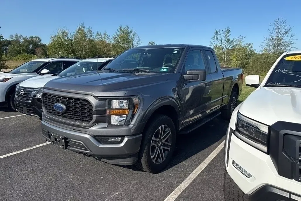 2023 Ford F-150 XL photo 1