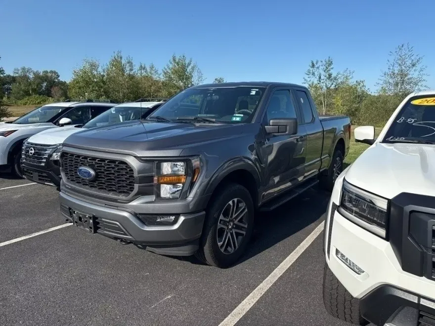 2023 Ford F-150 XL photo 1