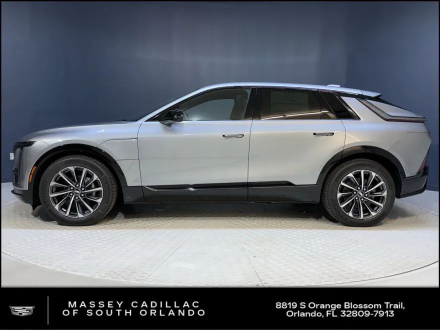 2025 Cadillac Lyriq Sport photo 1