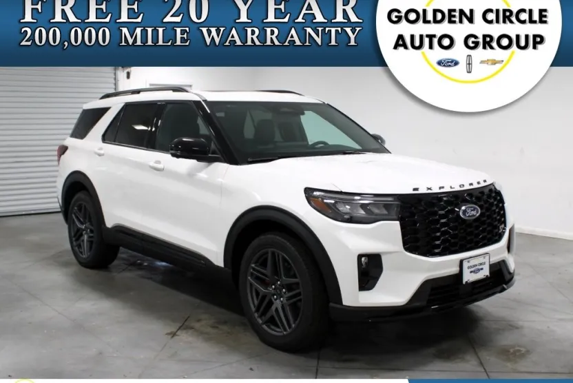 2025 Ford Explorer ST photo 1