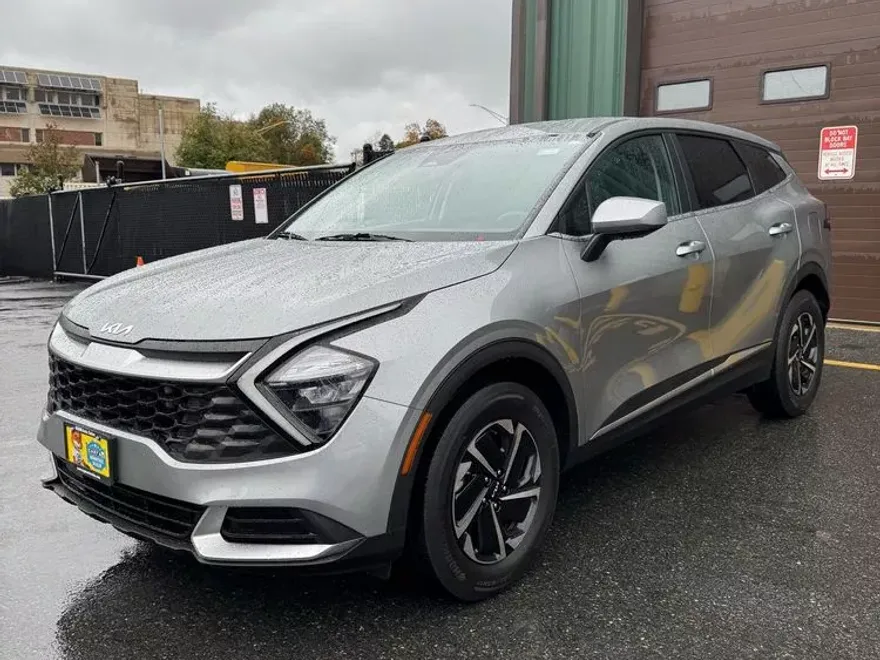 2023 Kia Sportage Hybrid LX photo 1