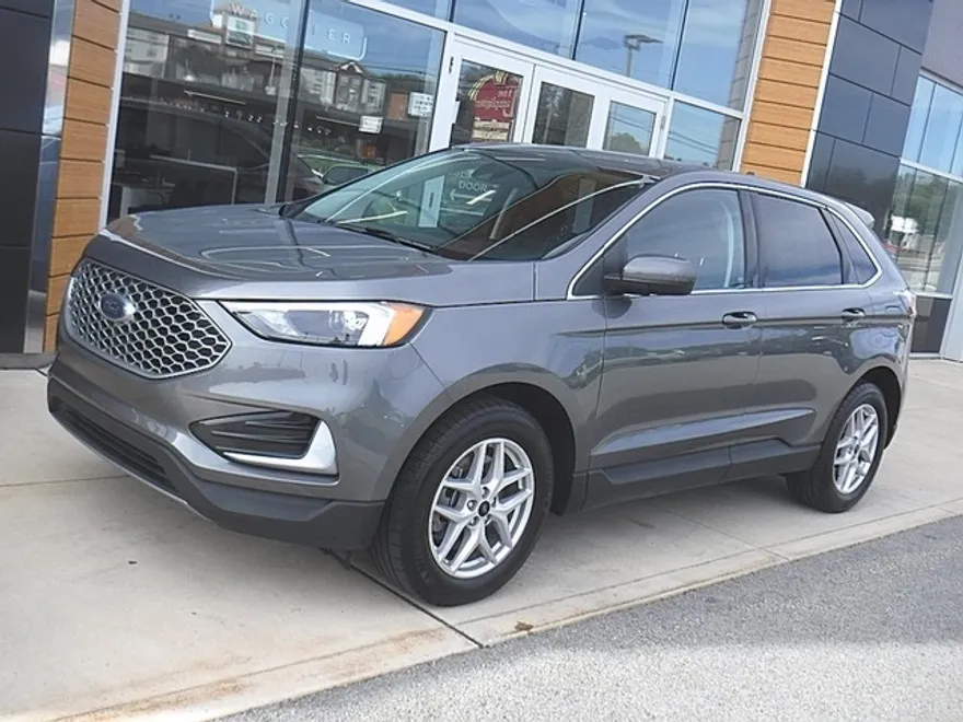 2024 Ford Edge SEL photo 1