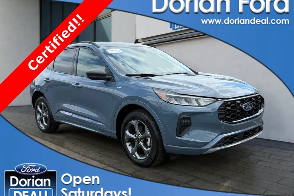 2023 Ford Escape ST-Line photo 1