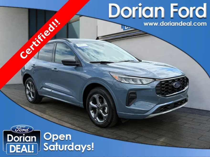 2023 Ford Escape ST-Line photo 1