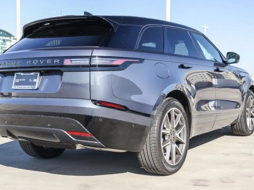 2026 Land Rover Range Rover Velar SE photo 1