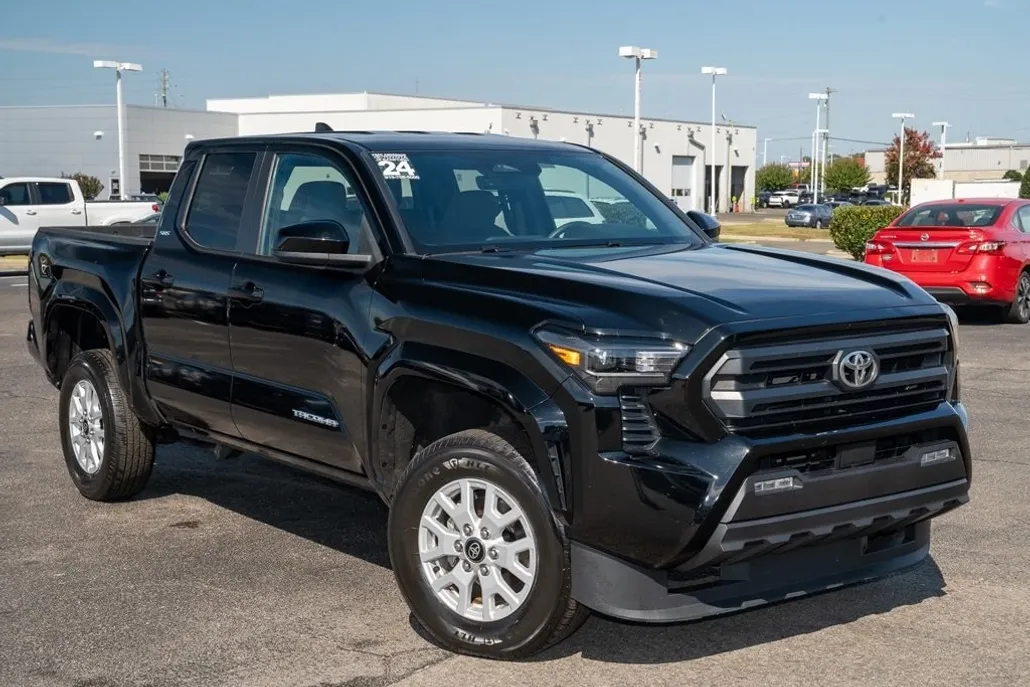 2024 Toyota Tacoma TRD Sport photo 1