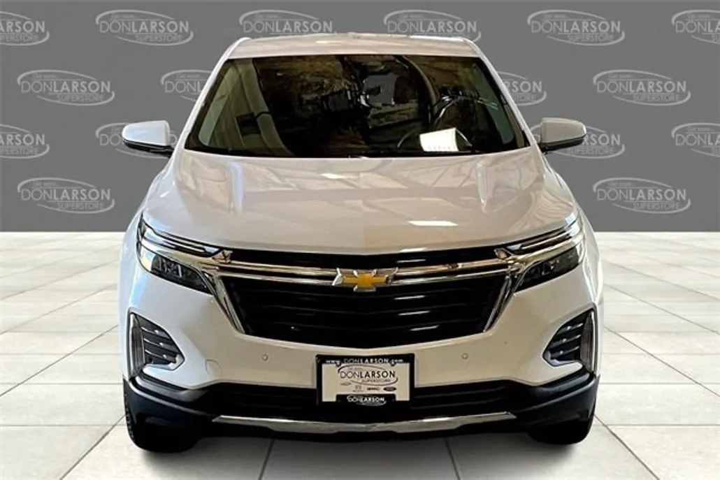2024 Chevrolet Equinox LT photo 1