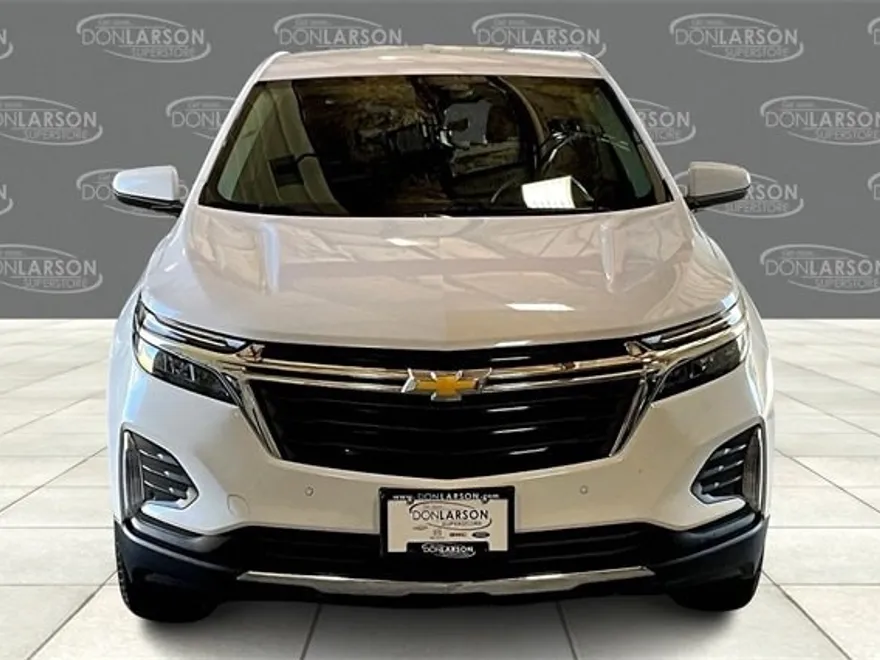 2024 Chevrolet Equinox LT photo 1