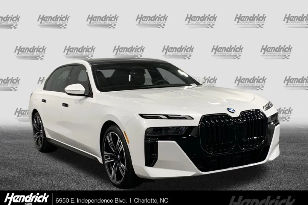 2025 Bmw 740i photo 1