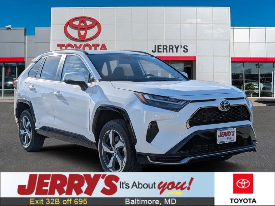 2025 Toyota RAV4 Hybrid SE photo 1