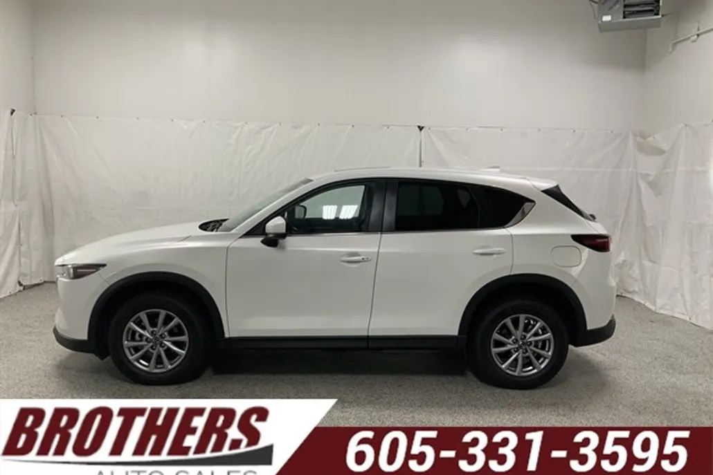 2023 Mazda CX-5 2.5 S Preferred photo 1