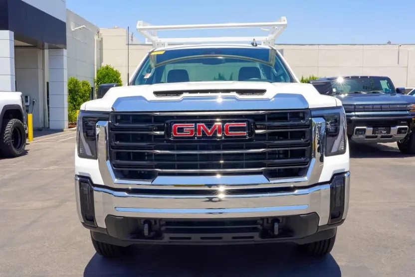 2025 Gmc Sierra 2500 HD Pro photo 1