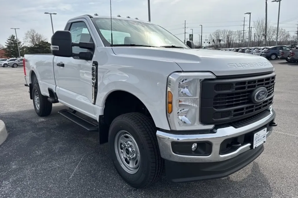 2025 Ford F-250 photo 1