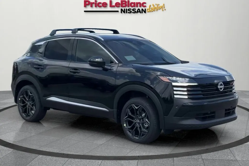 2025 Nissan Kicks SR photo 1