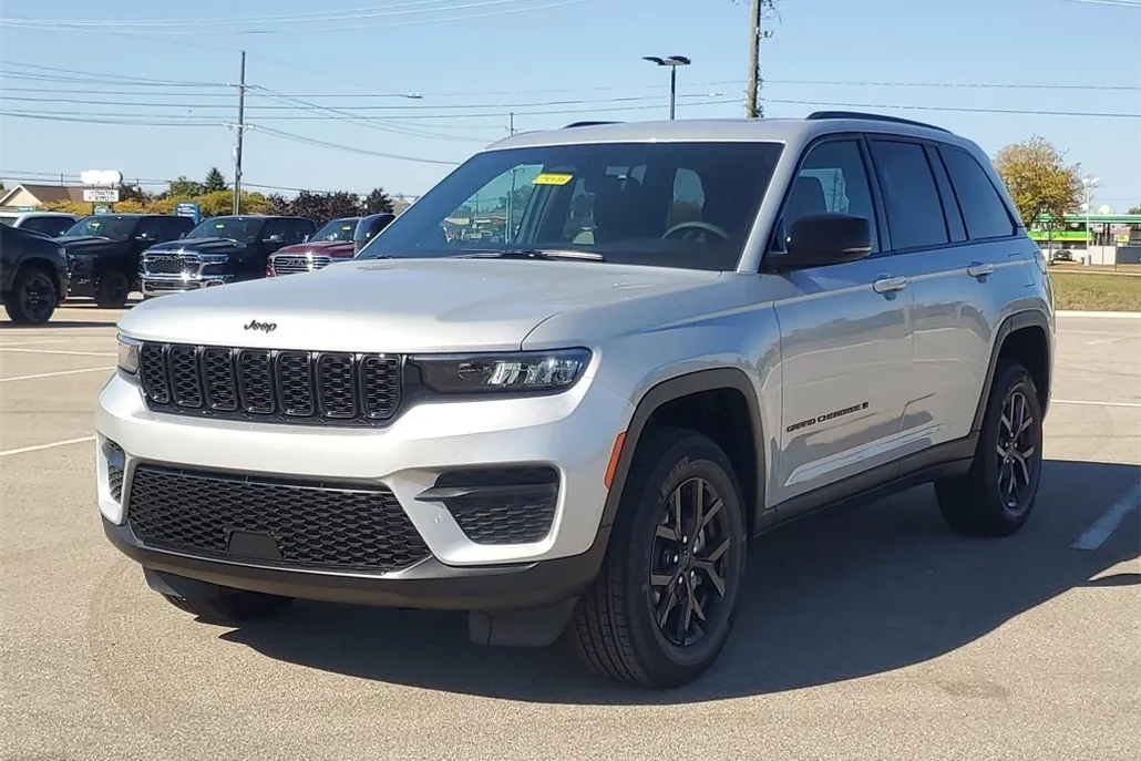 2025 Jeep Grand Cherokee Altitude X photo 1