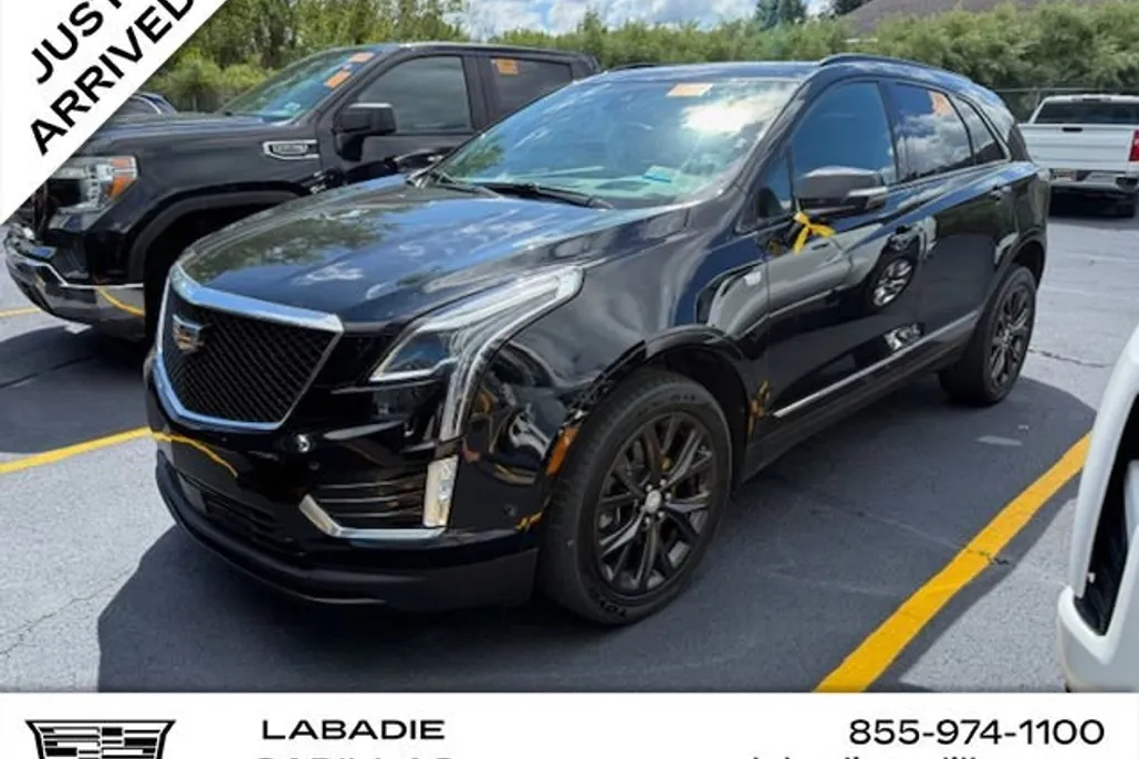 2021 Cadillac XT5 Sport photo 1