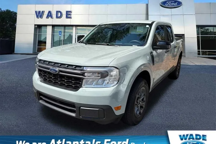 2024 Ford Maverick XLT photo 1