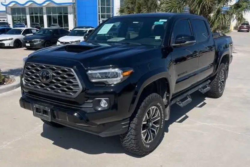 2023 Toyota Tacoma 4x4 SR photo 1