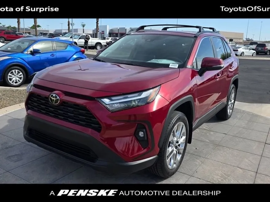 2025 Toyota RAV4 XLE Premium photo 1