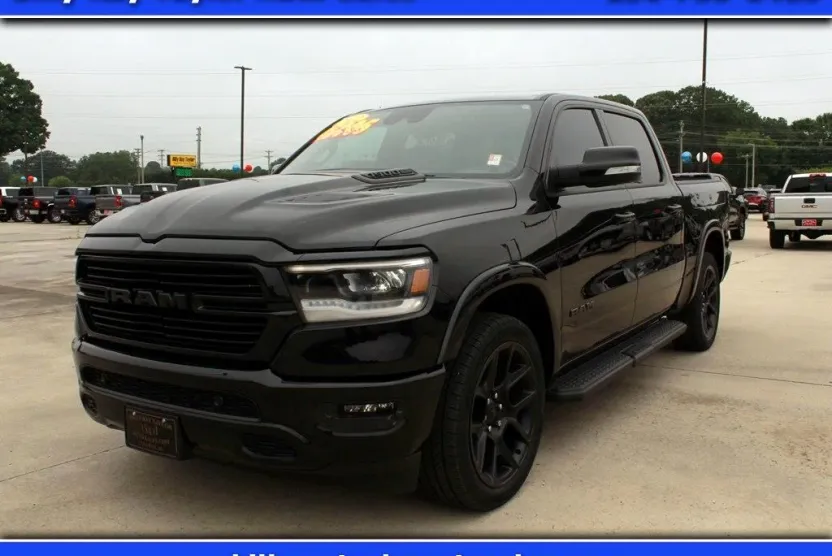 2022 Ram 1500 Laramie photo 1