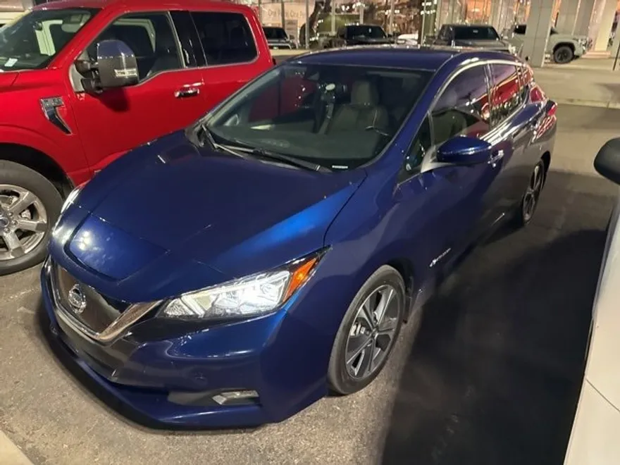 2019 Nissan Leaf SL photo 1